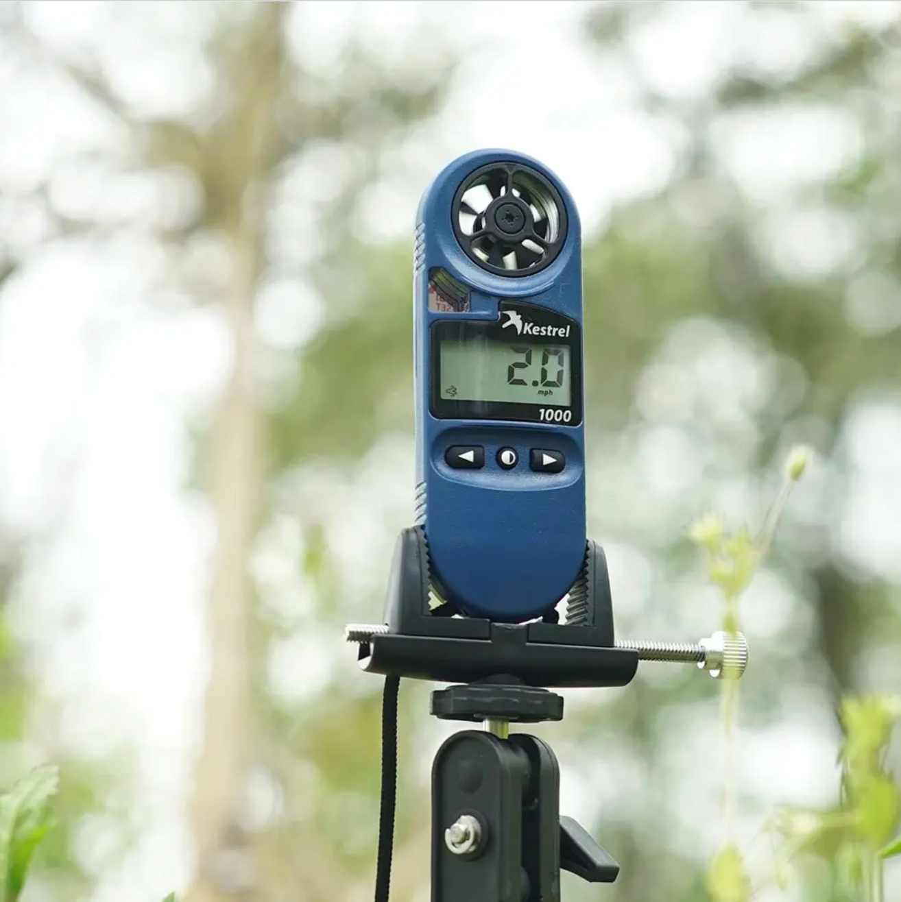 Kestrel 1000 Pocket Wind Meter in Tripod Clamp