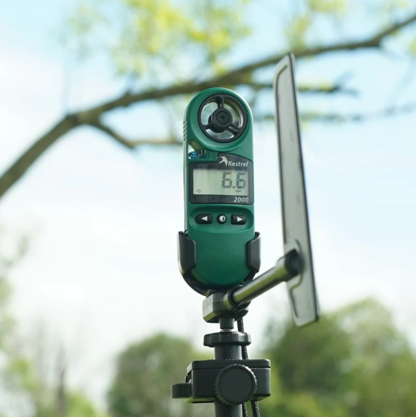 Kestrel 2000 Pocket Wind and Temperature Meter with Wind Vane Accessory