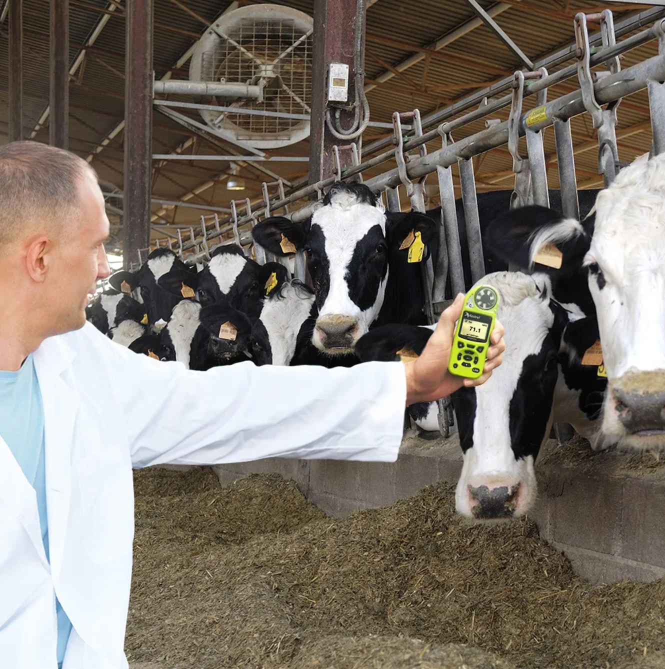 Kestrel 5500AG Agricultural Weather Meter with LiNK Dairy