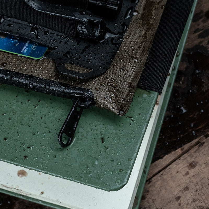 Rite in the Rain Monsoon Dirtbag Pouch - No. P970 - Zipper Close Up
